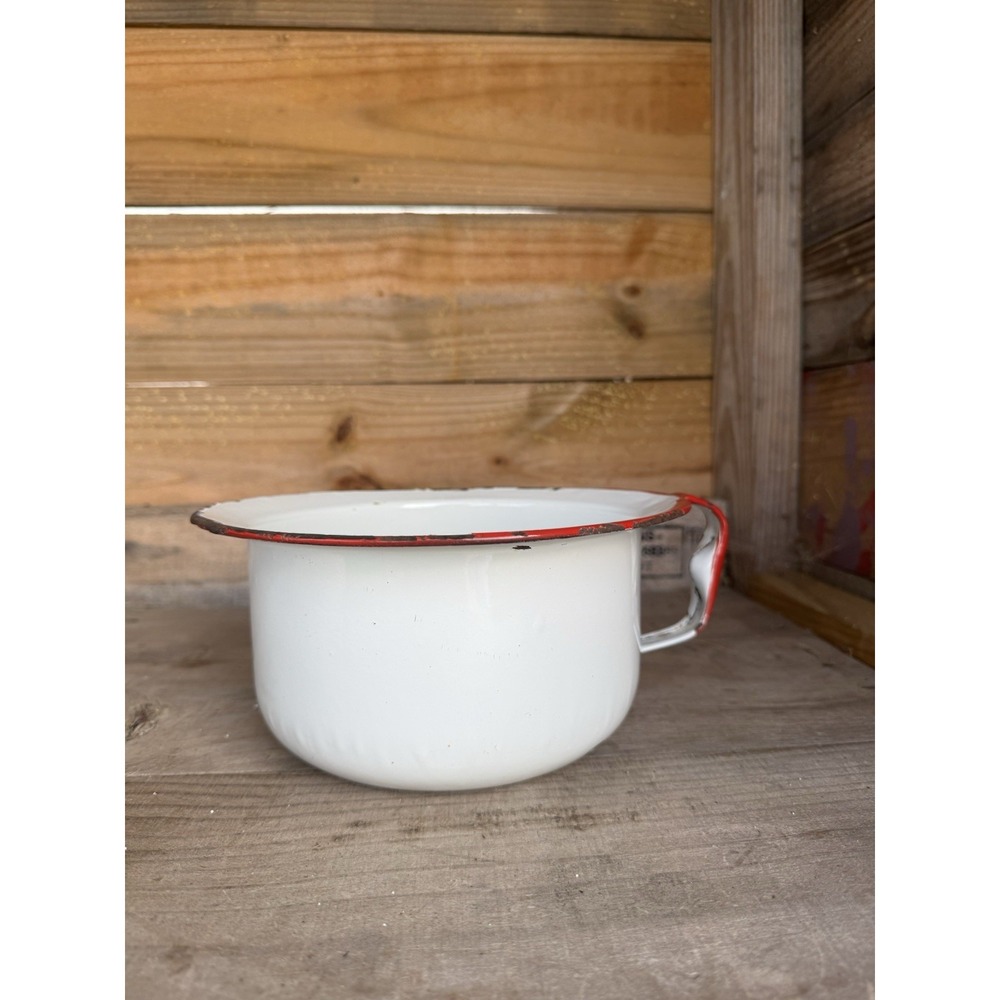 Vintage Enamelware Pot White Red Trim‎ Bowl D-Handle